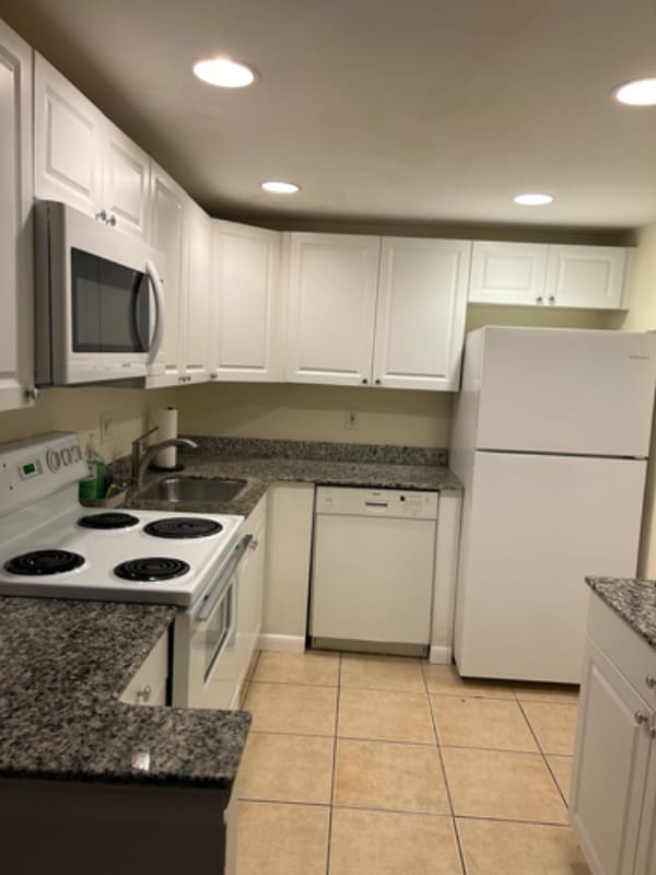 Photo - 480 NW 20th St