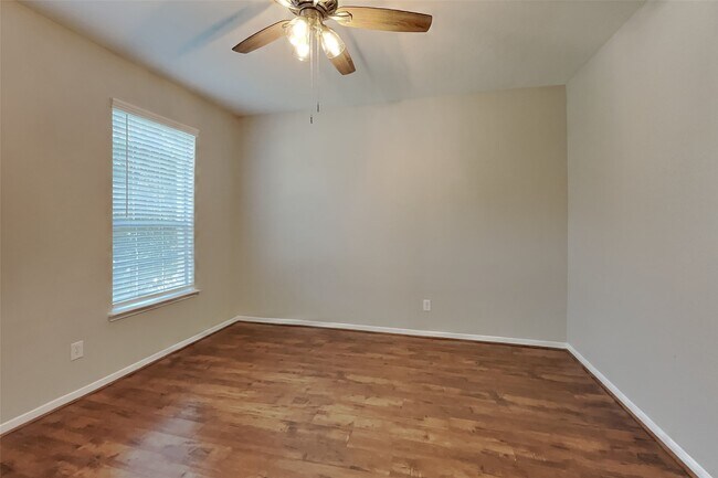 Photo - 22022 Willow Downs Dr