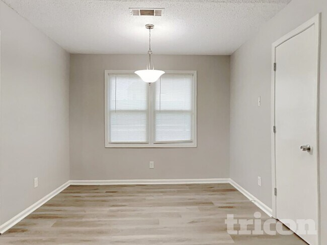 Photo - 3071 Morris Ln