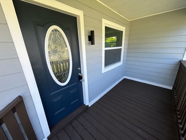 Photo - Charming & Completely Remodeled 3-Bedroom ...