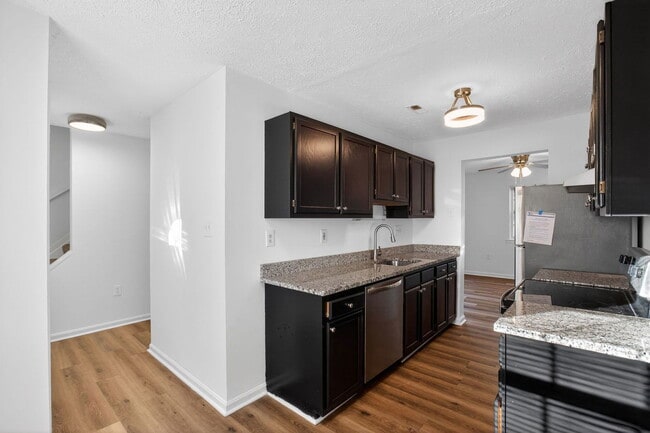 Photo - 21864 Ronald Dr