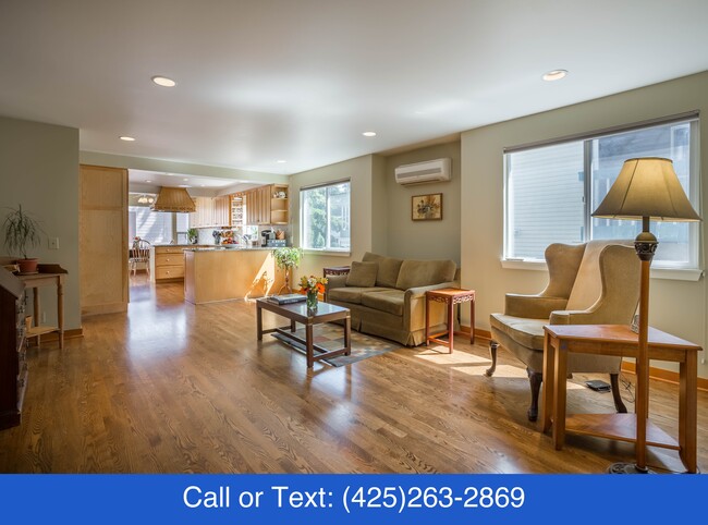 Photo - 12044 Roosevelt Way NE Unit C