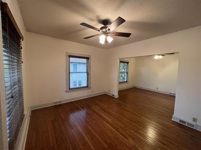 Photo - "Charming 2-Bedroom Minneapolis Retreat - Spacious 960 Sq. Ft. Home!"