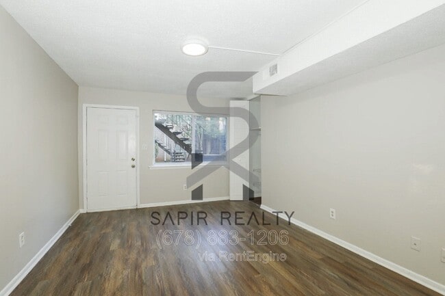 Building Photo - 3300 College St Unit 5