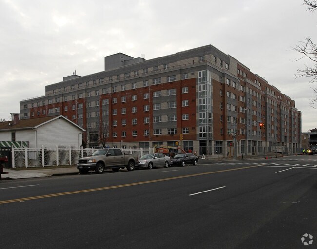 Photo - Louis Nine Boulevard Apartments