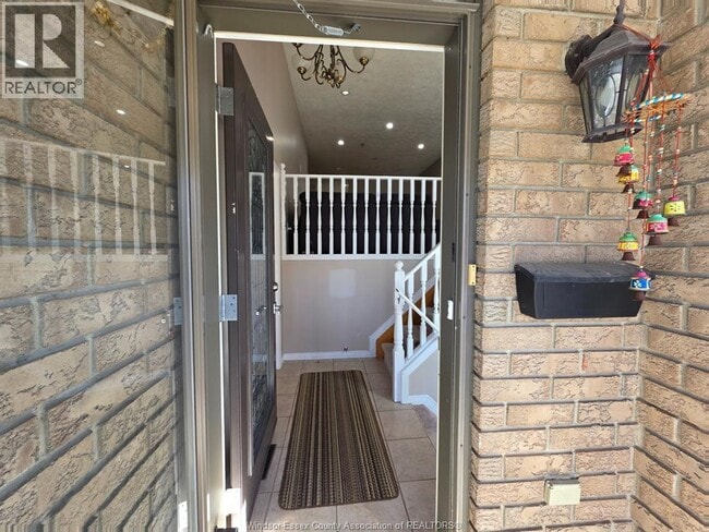 Photo - 1682 Fieldcrest Ln