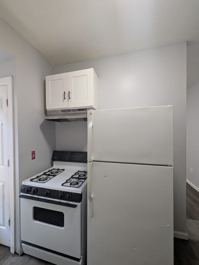 Photo - 123 Wade St