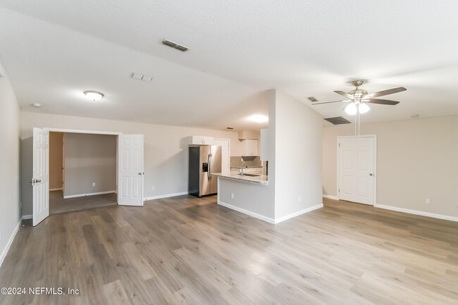 Photo - 7263 Eudine Dr N