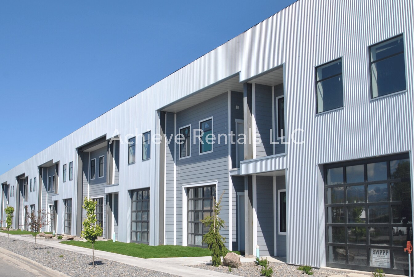 Westfield Lofts - Unit 10 - Westfield Lofts - Unit 10 Unit Nook #202