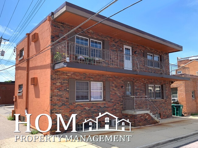 Photo - 107 E Liberty St Apartments Unit 2