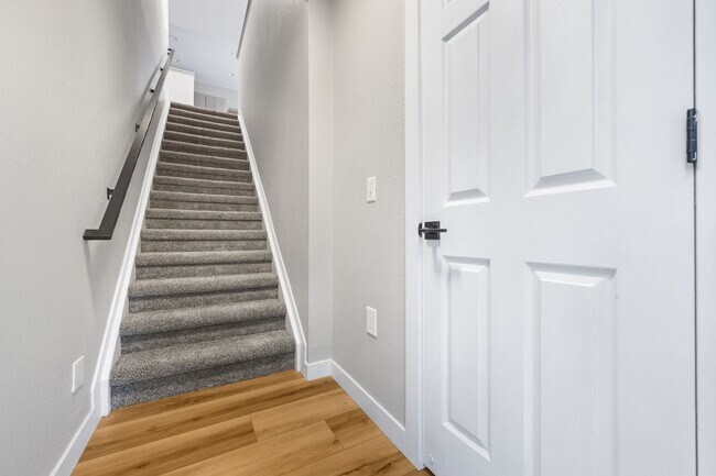 Photo - 3002 W Elizabeth St Unit 22F