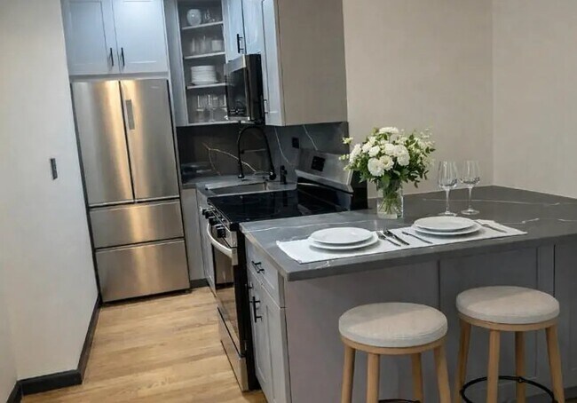 Photo - 340 E 58th St Unit 1B