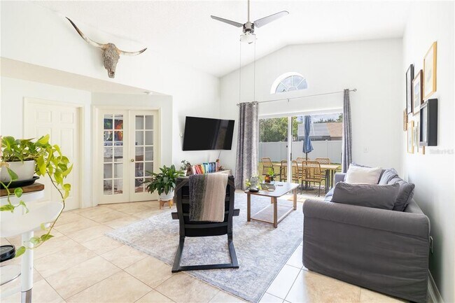 Photo - 1321 Whitewood Way