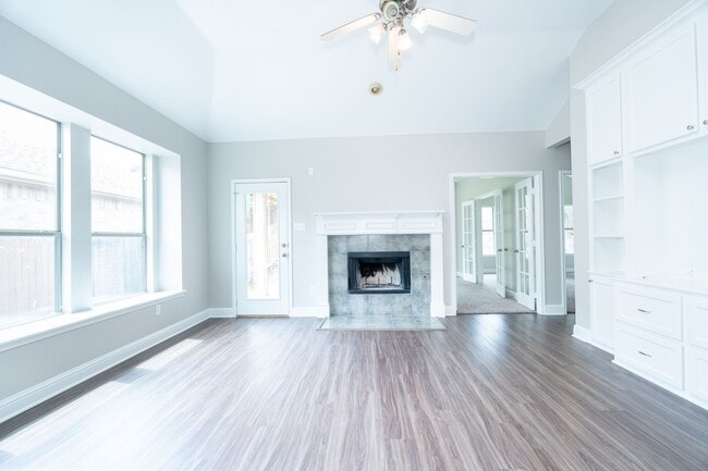 Photo - 3105 Whispering Pine Blvd