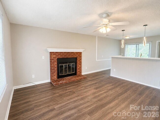 7718 Linda Lake Dr