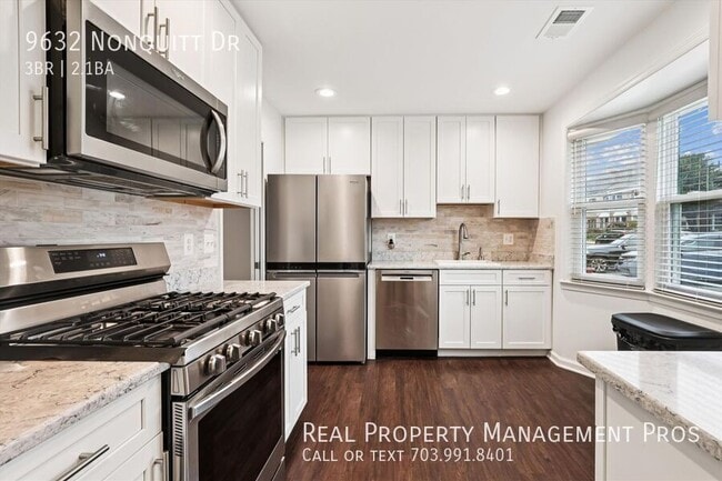 Photo - 9632 Nonquitt Dr