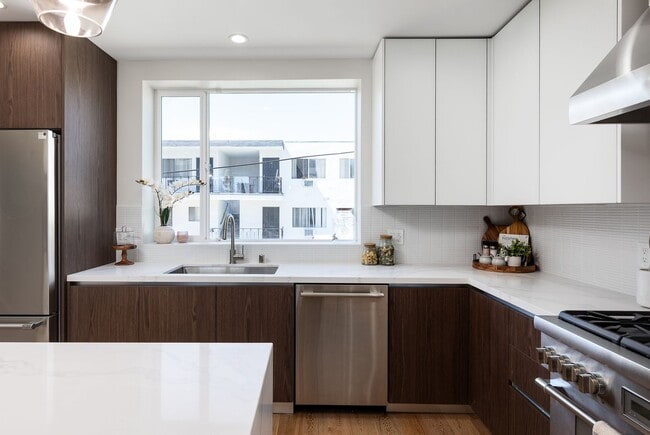 Photo - Brand New LUXURY 2026 Construction Homes in Silverlake! Unit #3