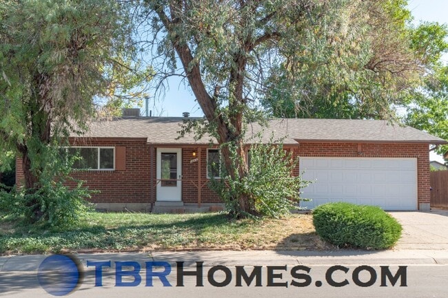Building Photo - 14435 Olmsted Dr