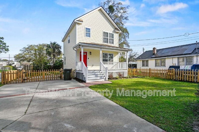 Photo - 1124 5th Ave