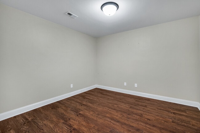 Photo - 128 Willow Tree Dr