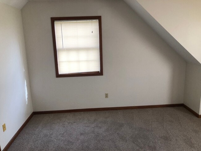 Photo - 141/143 Southpark Unit 143