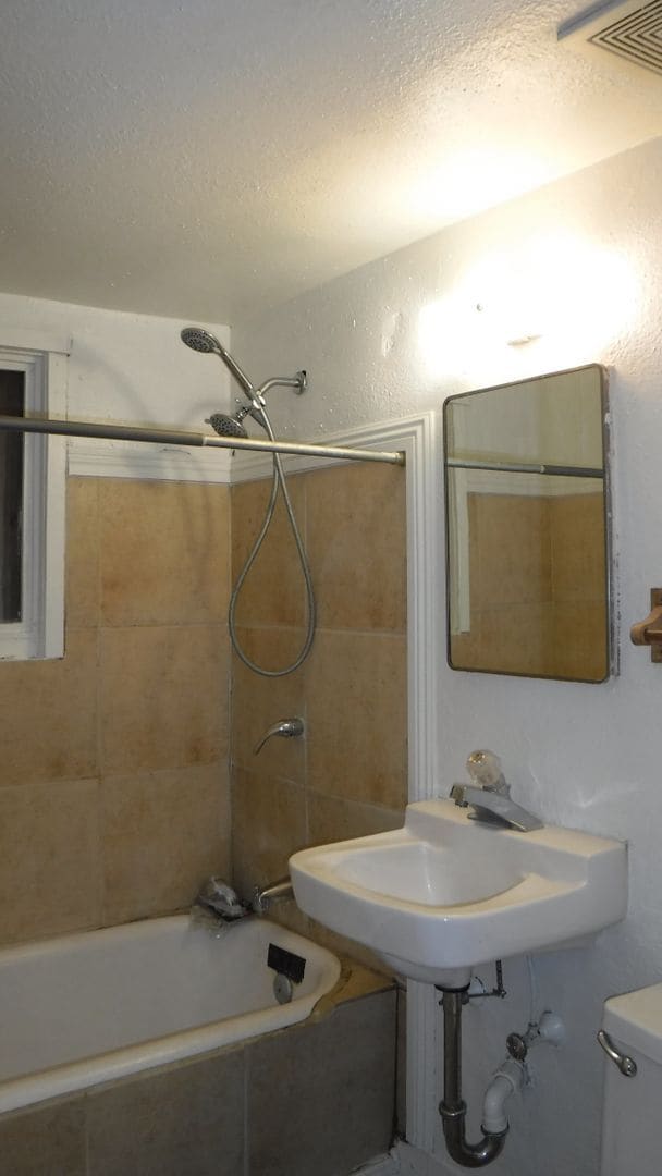 Photo - Charming 2 bedroom home