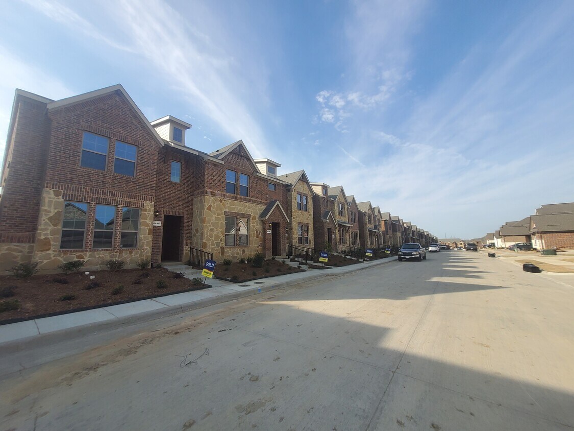 Photo - 2137 Buffalo Hill Dr (Mesquite, TX)