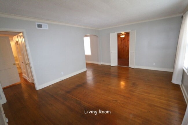 Photo - GREAT NEIGHBORHOOD - LOTS OF ROOM