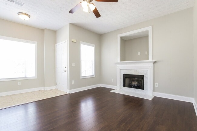 Photo - 206 Providence Rd