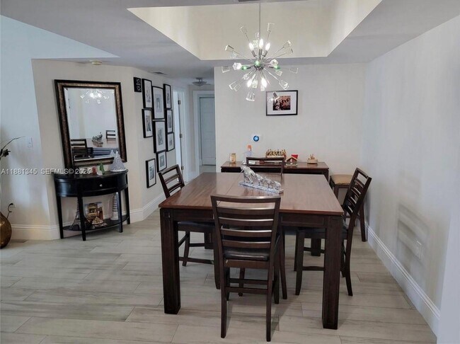 Photo - 140 S Dixie Hwy Unidad 519