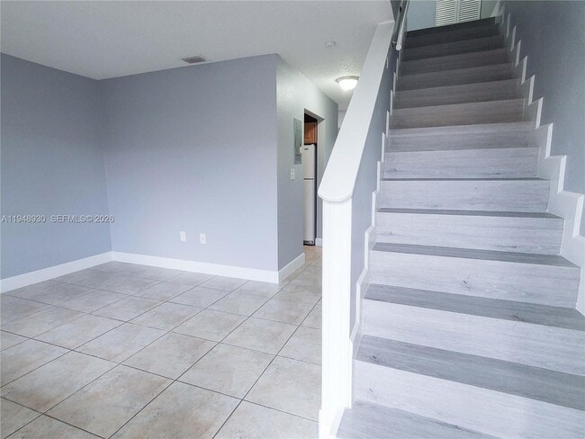 Photo - 1519 W 42nd Pl Unit 17