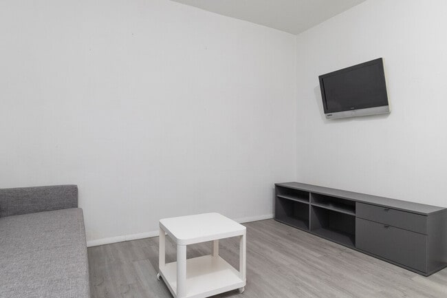 329 E 94th St Unit SI ID1032065P