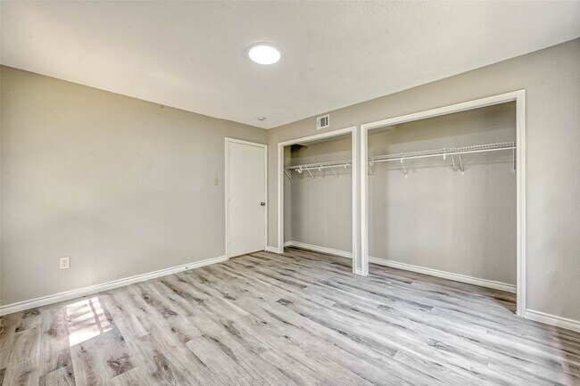 Photo - 5962 Willow Glen Dr