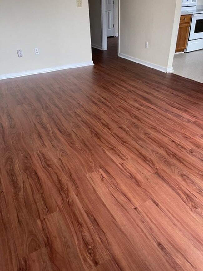 Cute home located in City Limits - Cute home located in City Limits