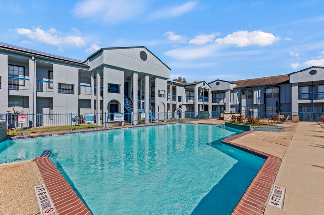 PELICAN REEF - ALL UTILITIES PACKAGE - PELICAN REEF - ALL UTILITIES PACKAGE Apartments