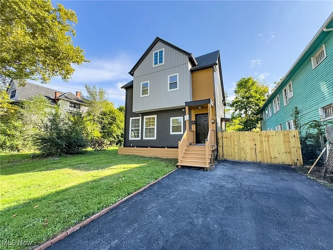 Front of the Home - 2483 E 89th St Unit 101