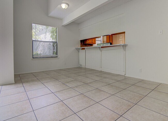 Photo - 3558-3560 Ranch Road 2222 Unidad 3560 RR 2222