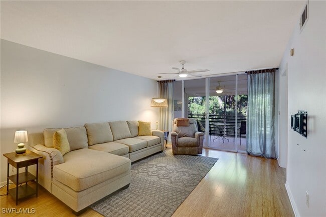 Building Photo - 285 Naples Cove Dr Unit 1303