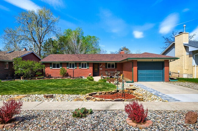 Photo - 2118 Monteagle St