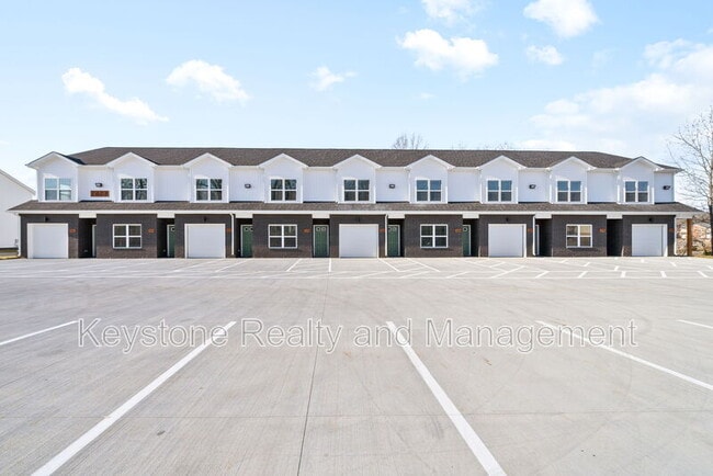 Building Photo - 760 Tracy Ln