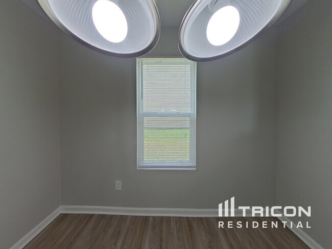 Photo - 564 Gentle Breeze Ln