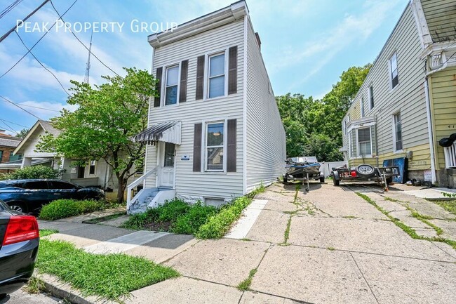 Photo - 411 Ada St
