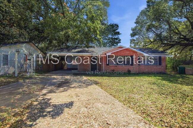 Building Photo - 16205 Seville Ct