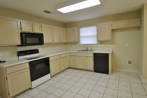 Photo - North West San Antonio 3/2