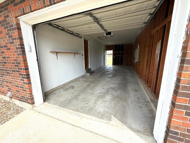 Photo - 608 Linda Ln