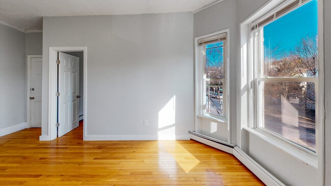 Photo - 2999 Washington St Unit 2