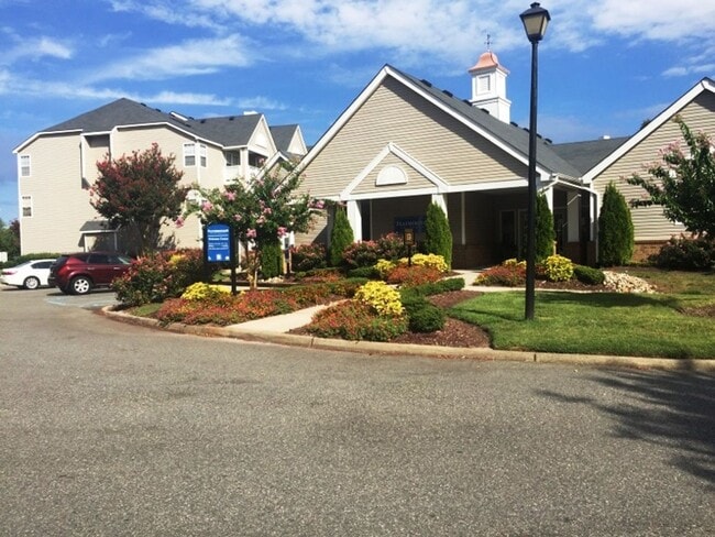 Photo - Featherstone Apartments at Kiln Creek