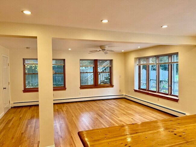 Photo - 46 Auburndale Ave