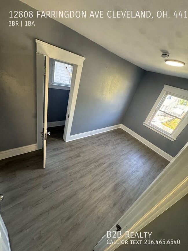 Photo - 12808 Farringdon Ave