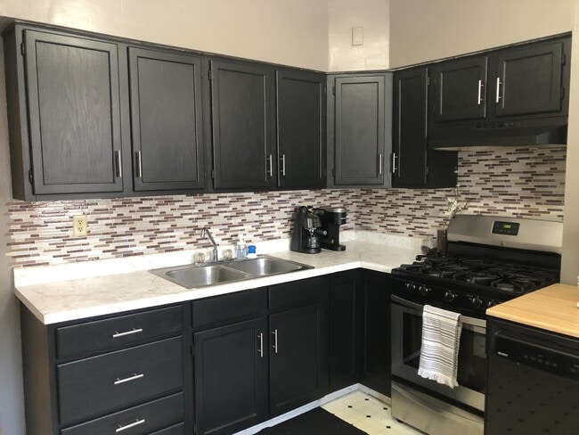 Photo - 1132 Portland St Unidad Apt 1